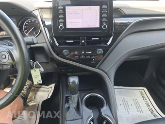 2024 Toyota Camry SE - miniatura 7