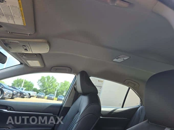 2024 Toyota Camry SE - miniatura 8