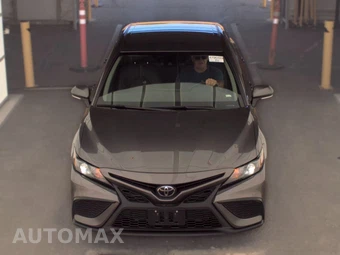2024 Toyota Camry SE - miniatura 2