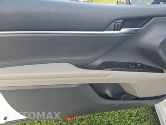 2024 Toyota Camry SE - miniatura 9