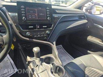 2024 Toyota Camry SE - miniatura 10