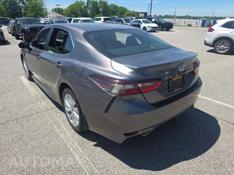 2024 Toyota Camry SE - miniatura 2