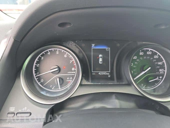 2024 Toyota Camry SE - miniatura 6