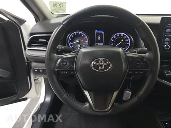 2024 Toyota Camry SE - miniatura 10
