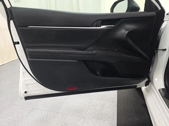 2024 Toyota Camry SE - miniatura 9