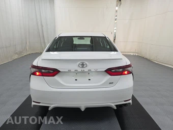 2024 Toyota Camry SE - miniatura 5