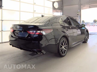 2024 Toyota Camry SE - miniatura 4