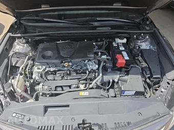 2024 Toyota Camry SE - miniatura 12