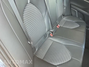 2024 Toyota Camry SE - miniatura 18