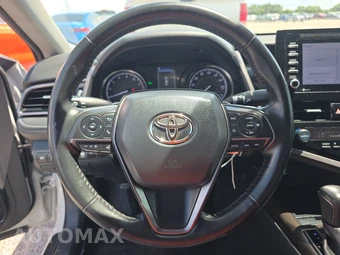 2024 Toyota Camry SE - miniatura 10