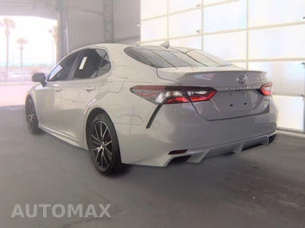 2024 Toyota Camry SE - miniatura 6