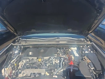 2024 Toyota Camry SE - miniatura 18