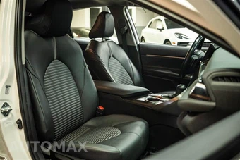 2024 Toyota Camry SE - miniatura 14