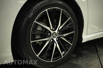 2024 Toyota Camry SE - miniatura 3