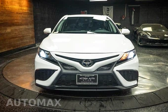 2024 Toyota Camry SE - miniatura 4