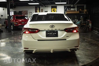 2024 Toyota Camry SE - miniatura 6