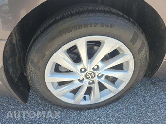 2024 Toyota Camry SE - miniatura 25