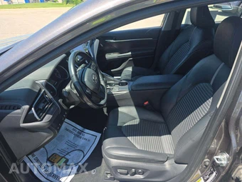 2024 Toyota Camry SE - miniatura 6