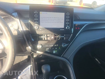 2024 Toyota Camry SE - miniatura 11