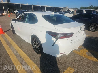 2024 Toyota Camry SE - miniatura 6