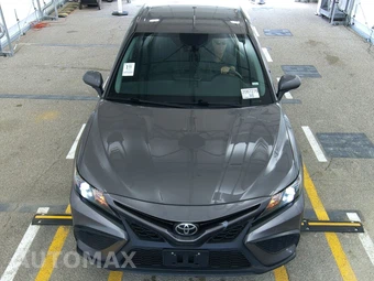 2024 Toyota Camry SE - miniatura 2