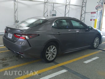 2024 Toyota Camry SE - miniatura 4