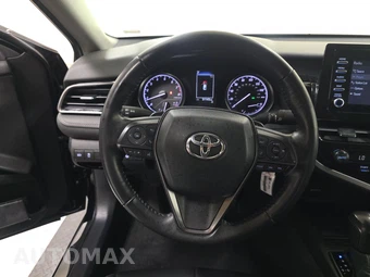 2024 Toyota Camry SE - miniatura 10
