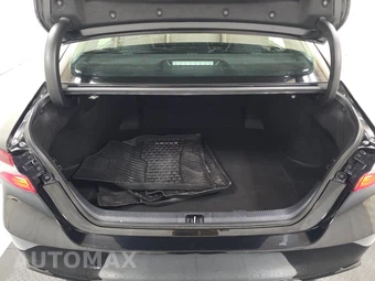 2024 Toyota Camry SE - miniatura 16