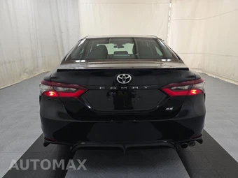 2024 Toyota Camry SE - miniatura 5
