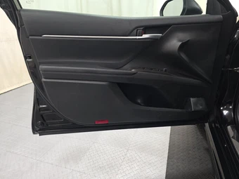 2024 Toyota Camry SE - miniatura 9