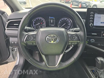 2024 Toyota Camry SE - miniatura 10