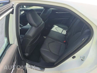 2024 Toyota Camry SE - miniatura 13