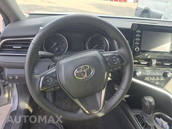 2024 Toyota Camry SE - miniatura 10