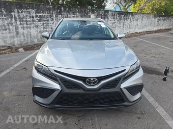 2024 Toyota Camry SE - miniatura 2