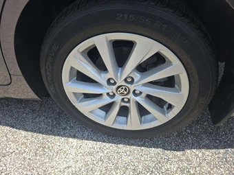 2024 Toyota Camry SE - miniatura 25
