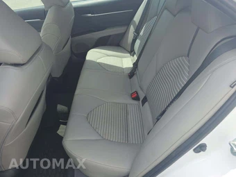 2024 Toyota Camry SE - miniatura 10