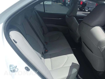 2024 Toyota Camry SE - miniatura 13
