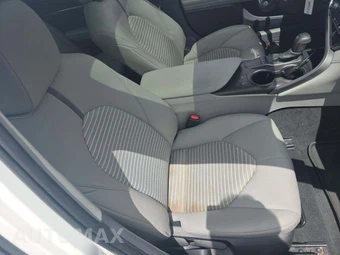 2024 Toyota Camry SE - miniatura 15
