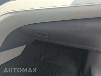 2024 Toyota Camry SE - miniatura 16