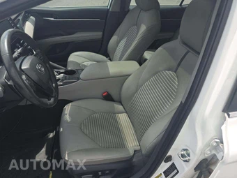 2024 Toyota Camry SE - miniatura 3