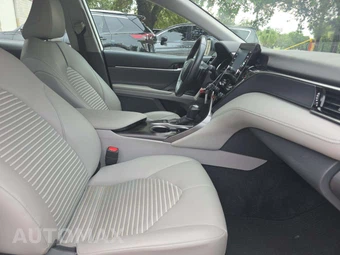 2024 Toyota Camry SE - miniatura 18