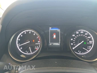2024 Toyota Camry SE - miniatura 12
