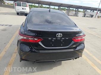 2024 Toyota Camry SE - miniatura 5
