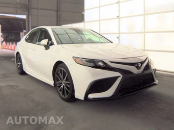 2024 Toyota Camry SE - miniatura 3