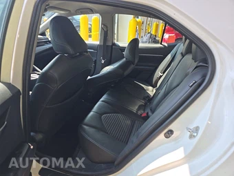 2024 Toyota Camry SE - miniatura 13