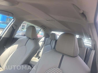 2024 Toyota Camry SE - miniatura 11