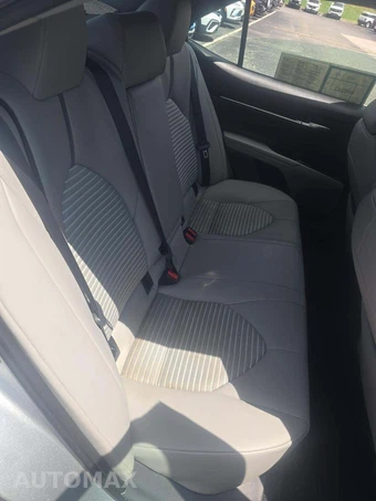 2024 Toyota Camry SE - miniatura 16