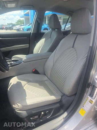 2024 Toyota Camry SE - miniatura 6