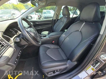 2024 Toyota Camry SE - miniatura 3