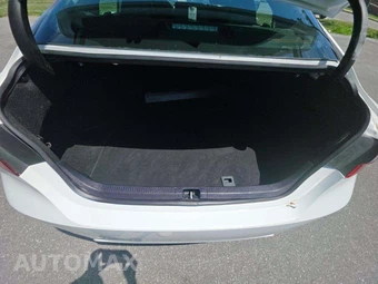 2024 Toyota Camry SE - miniatura 14
